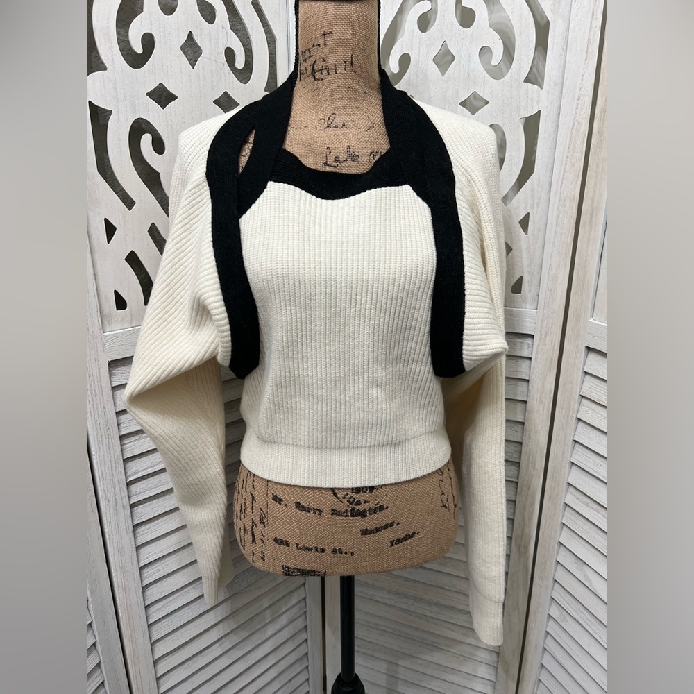Commense Color-Block Cutout Ribbed Sweater Set - Picture 5 of 14